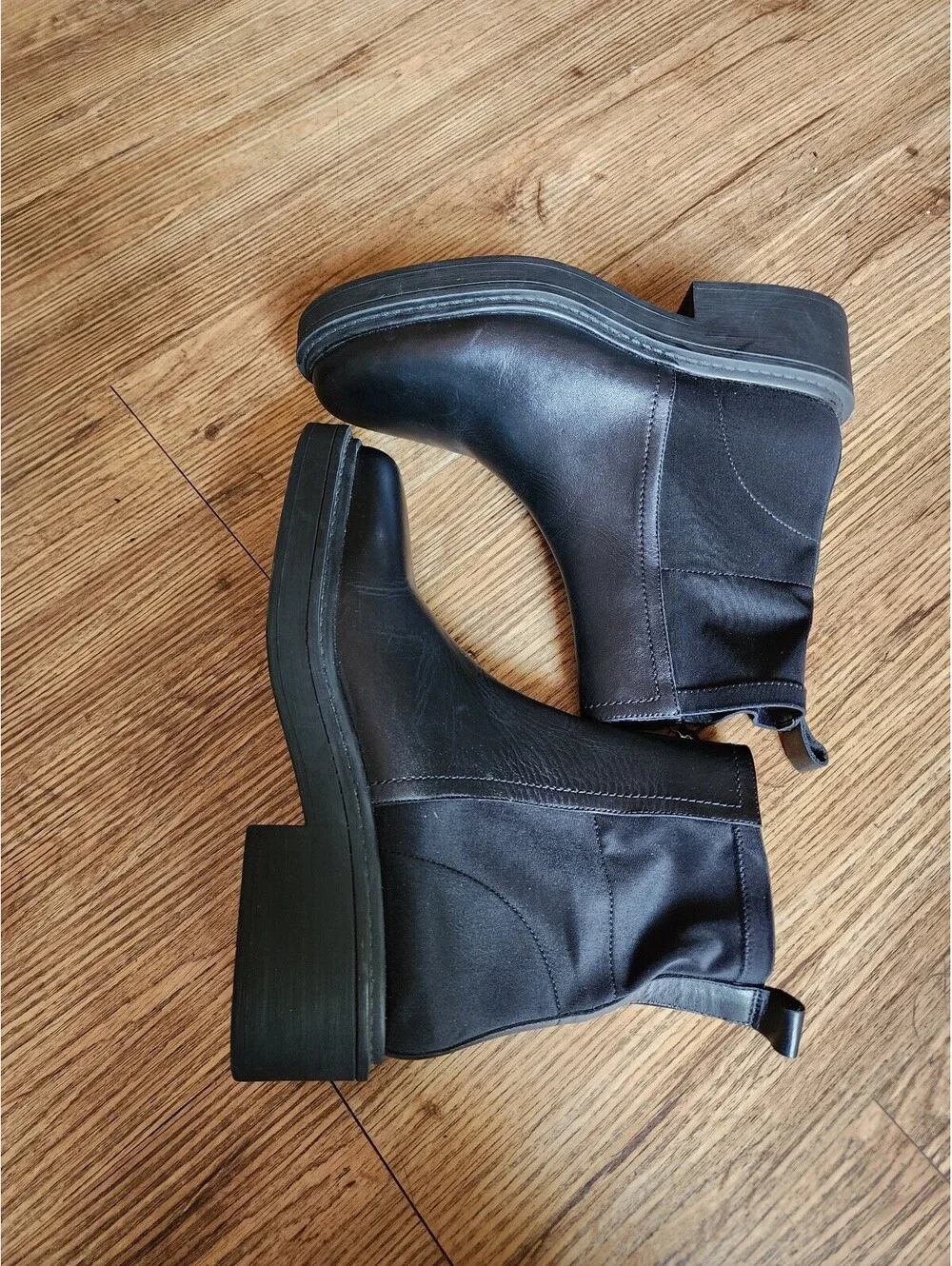 Blondo water  proofBlack Leather Ankle Boots with Side Zipper and Chunky Heel